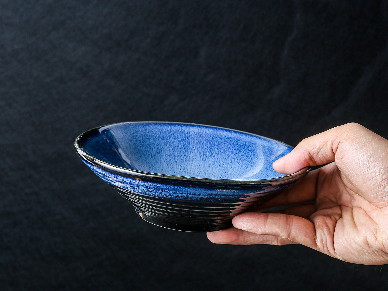 陶瓷面碗 厨房用品 暗调 （日用陶瓷产品摄影）（图ZMjAxMjIyOTg4） - 产品摄影 - 站酷设计师时途原创素材 - 站酷ZCOOL