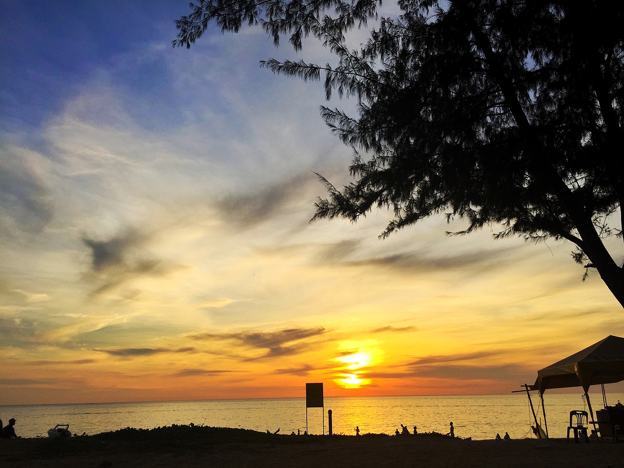 《 泰国 | 卡伦海滩 》浪漫&休闲的夕阳下