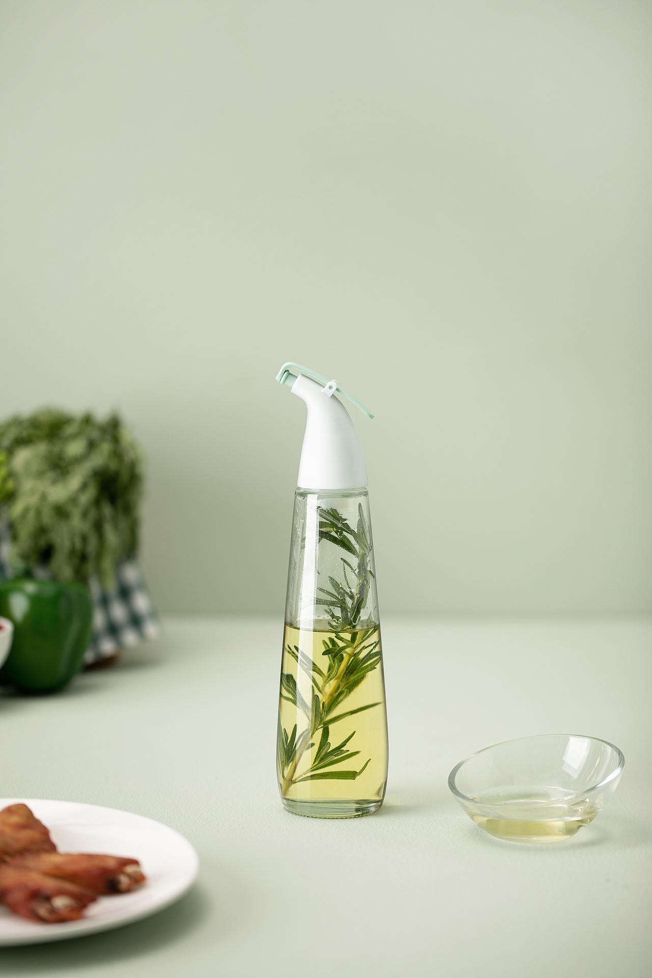 日用品—玻璃油壶 鲁伯特油壶（图ZMjQ1NTU0ODEy） - 产品摄影 - 站酷设计师喵之celeste原创素材 - 站酷ZCOOL