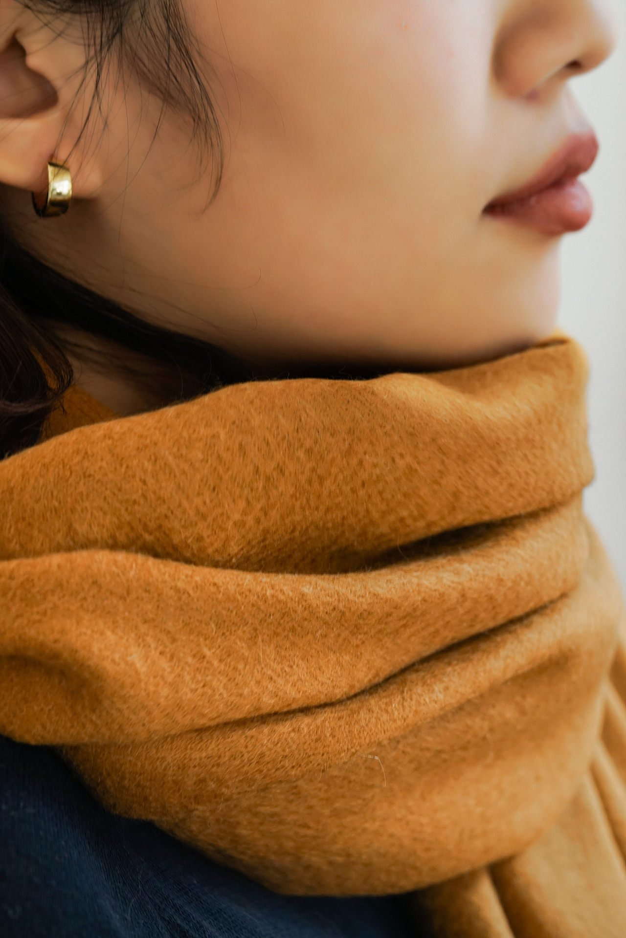 围巾拍摄/羊绒围巾 兔年限定款 金驼色