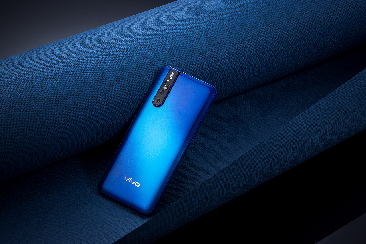 vivo S1 Pro钟情蓝&小姐姐上手