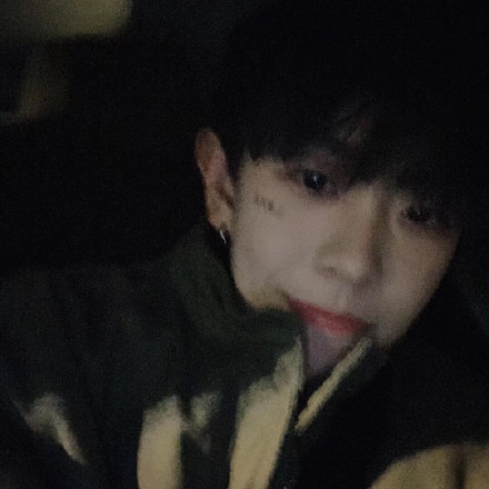 鱼摆摆摆的个人主页（背景预览） - 主页背景设置 - 站酷设计师鱼摆摆摆原创素材 - 站酷ZCOOL