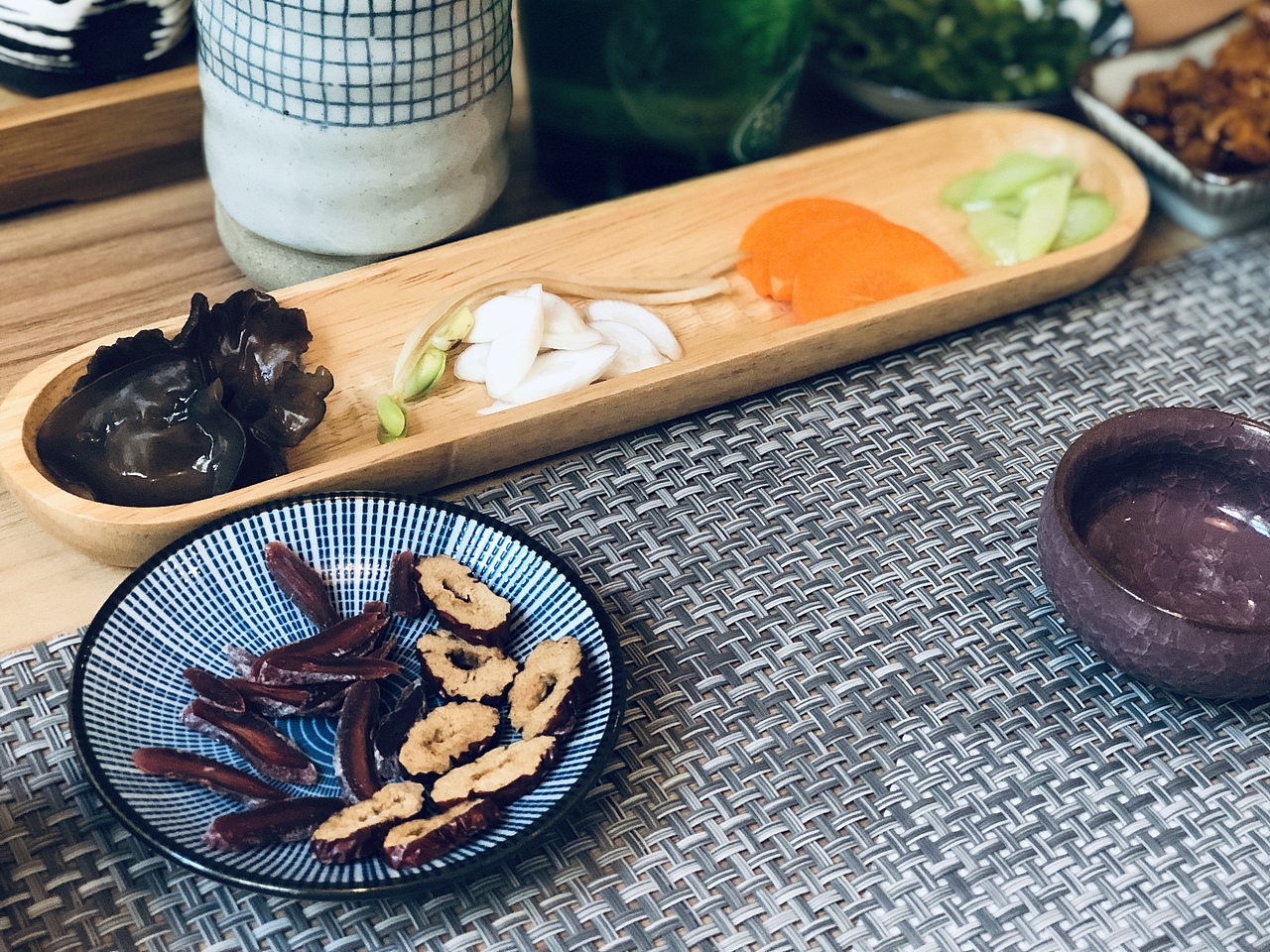 过桥米线？（图ZMTY3MTkzMTMy） - 人文/纪实摄影 - 站酷设计师1二叁拾原创素材 - 站酷ZCOOL