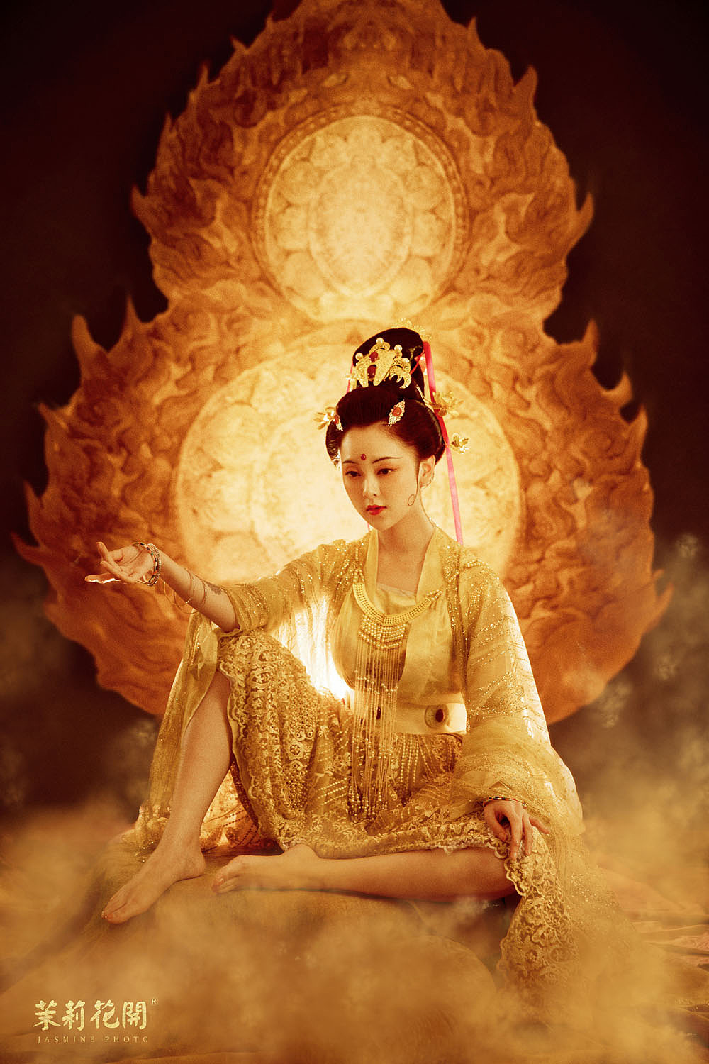 新品区-紧那罗（图ZMjQ5OTgwMjQw） - 时尚/艺术摄影 - 站酷设计师嘉兴茉莉花开摄影原创素材 - 站酷ZCOOL