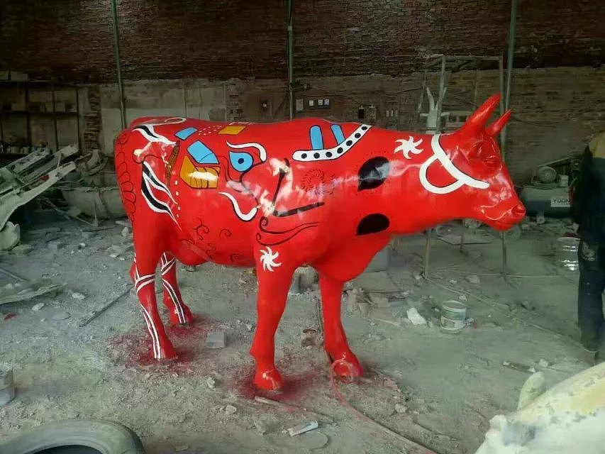仿真动物定制玻璃钢彩绘牛雕塑户外农业生态园景观摆件