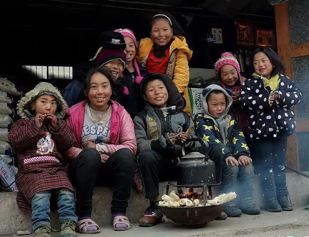 在西昌卫星发射基地大凉山建一座「探索者幼儿园」！（图ZMjg4OTM0MTky） - 建筑设计 - 站酷设计师迪卡建筑设计中心原创素材 - 站酷ZCOOL