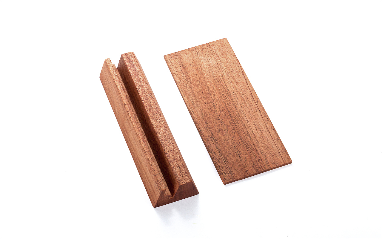 2019年台历,实木山峰台历,可定制的木质照片日历。