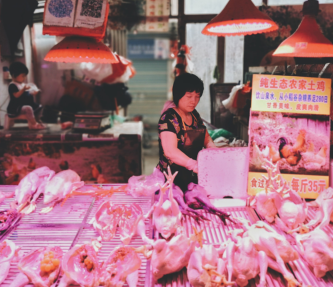 清晨,人们开始为一天的饮食而忙碌