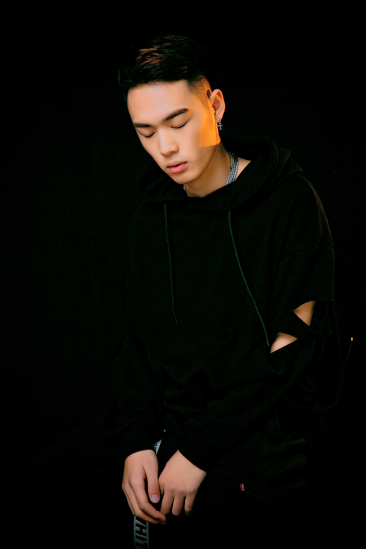 音乐歌手个人形象照