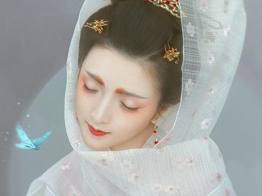 “夜蝶”