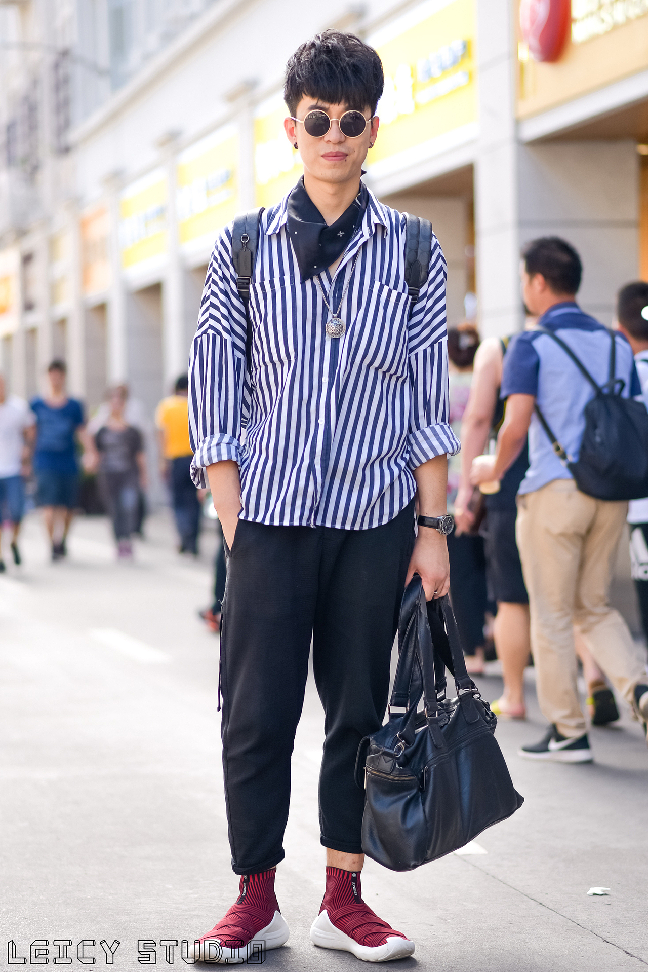 路人拍摄计划【第10期】18.07.08 福建.厦门.中山路（图ZMTIyMTAxMzA4） - 人像摄影 - 站酷设计师Leicy原创素材 - 站酷ZCOOL