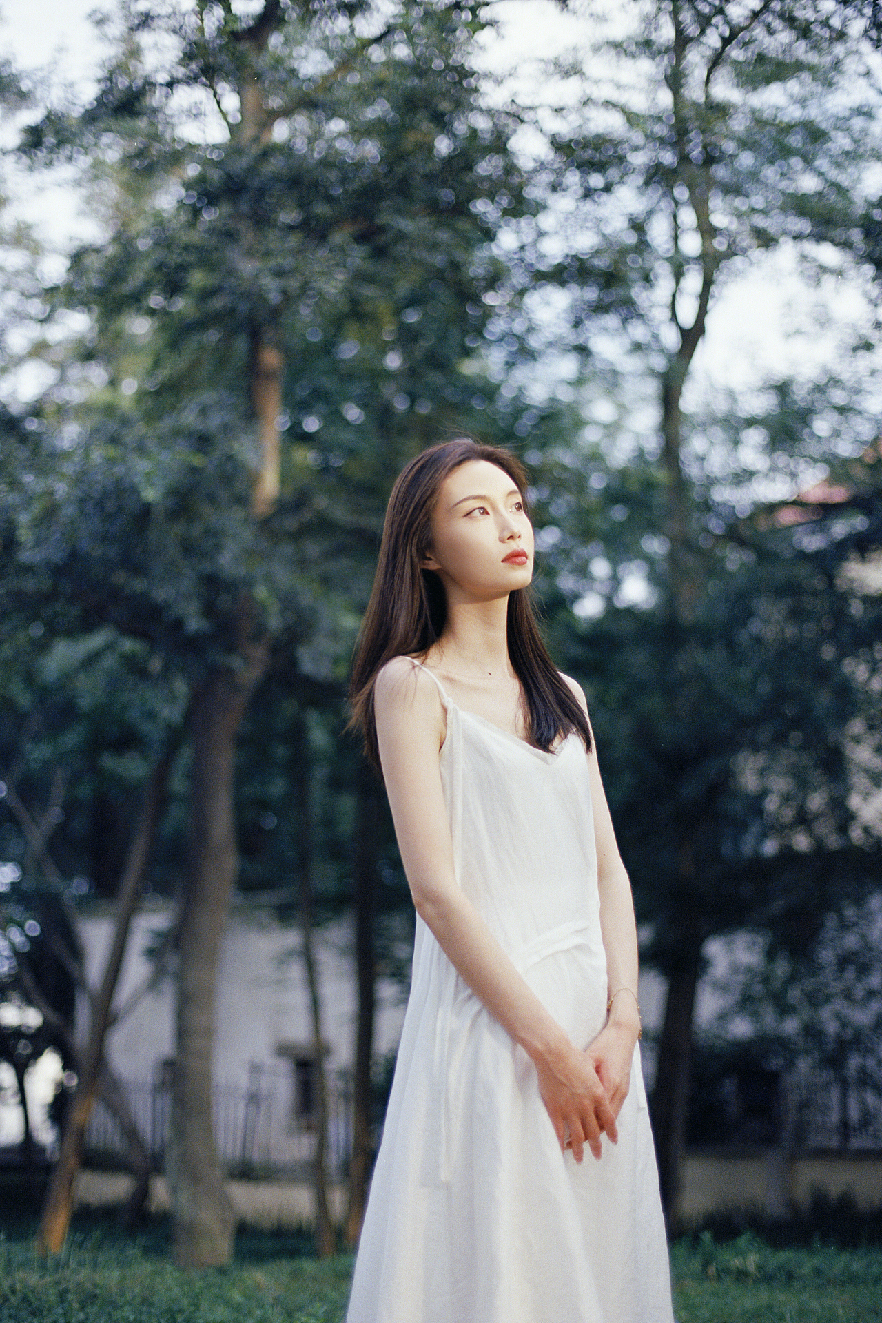 在夏天结束前（图ZMjcxMTA4NjMy） - 人像摄影 - 站酷设计师晚安林子_原创素材 - 站酷ZCOOL