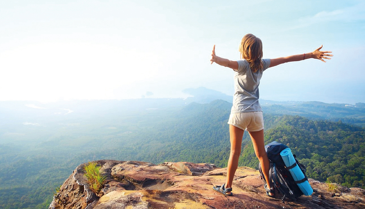 公司文化：
每个人的梦想都必不可少，但如果失去了健康，偏离了本真，那终究不过是镜花水月一场空。<br>每个人必须拥有梦想，也要拥有实现梦想的愿景和方式方法。但只有善于理解管理梦想的人，才能享受非凡的人生。<br>标志设计理念：梦想企业，以人为本