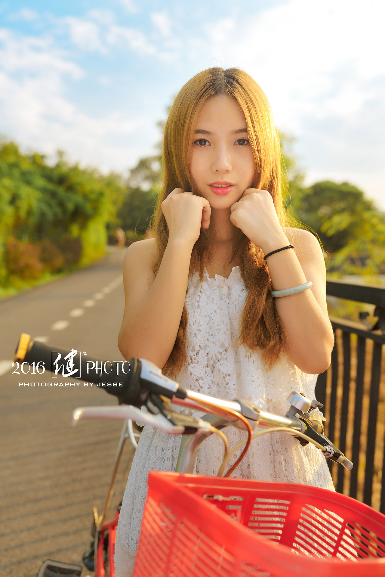 夕阳下的单车少女（图ZNTkxNzE0OTY=） - 人像摄影 - 站酷设计师贱贱Jesse原创素材 - 站酷ZCOOL