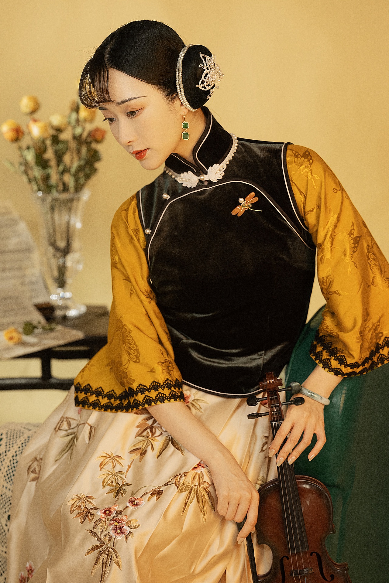 民国女子月份牌系列 · 贰（图ZMjczNzEyODI0） - 人像摄影 - 站酷设计师其一不二原创素材 - 站酷ZCOOL