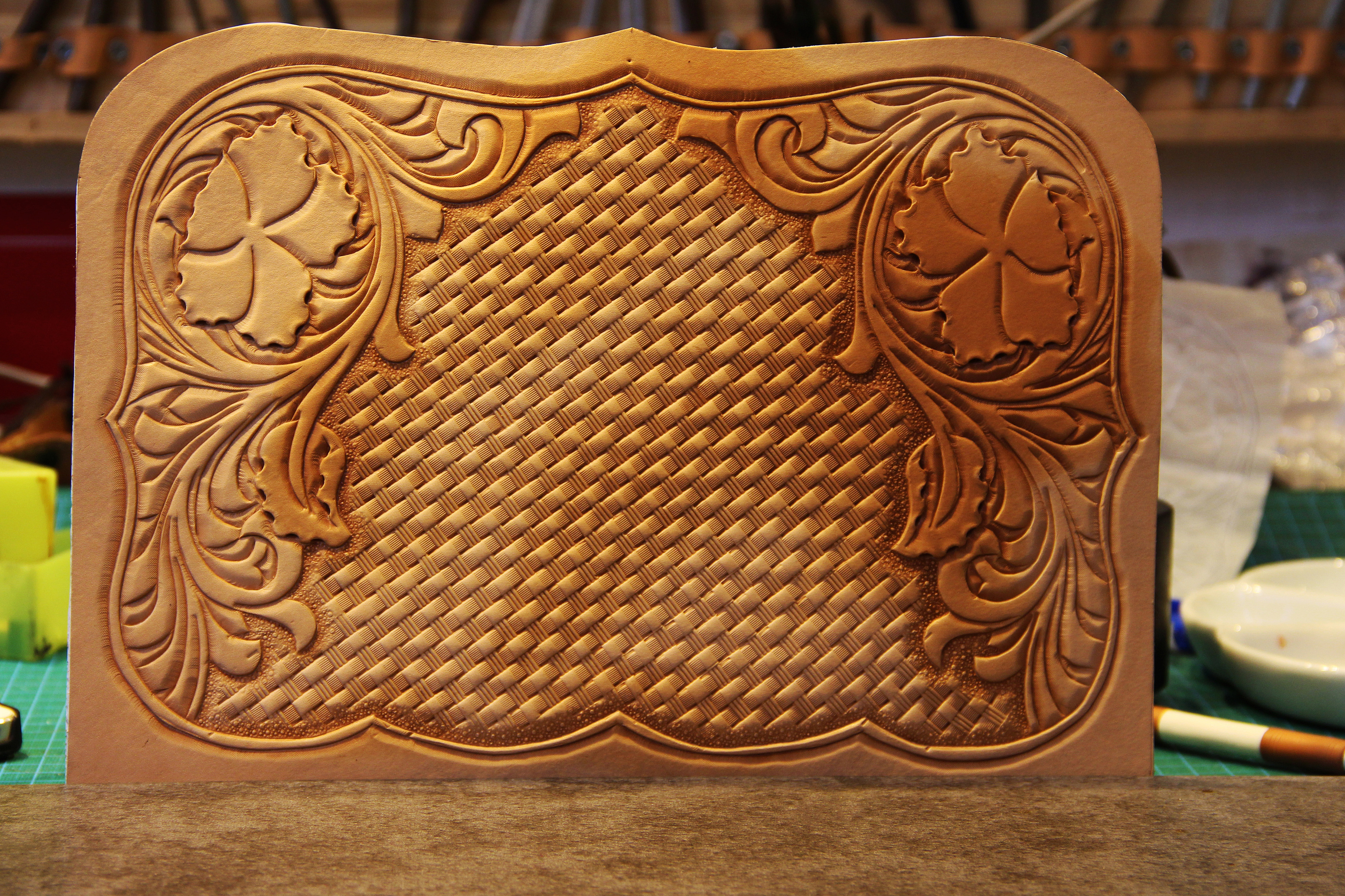 唐草提包|手工艺|皮艺|hauru - 原创作品 - 站酷 (zcool)