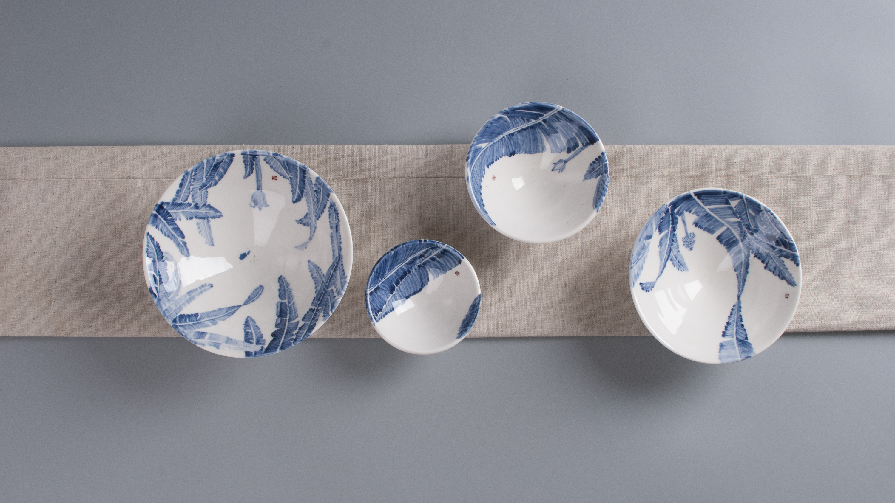 陶艺《芭蕉弄叶》釉下彩 青花 斗笠碗|手工艺|工艺品设计|夜莺117