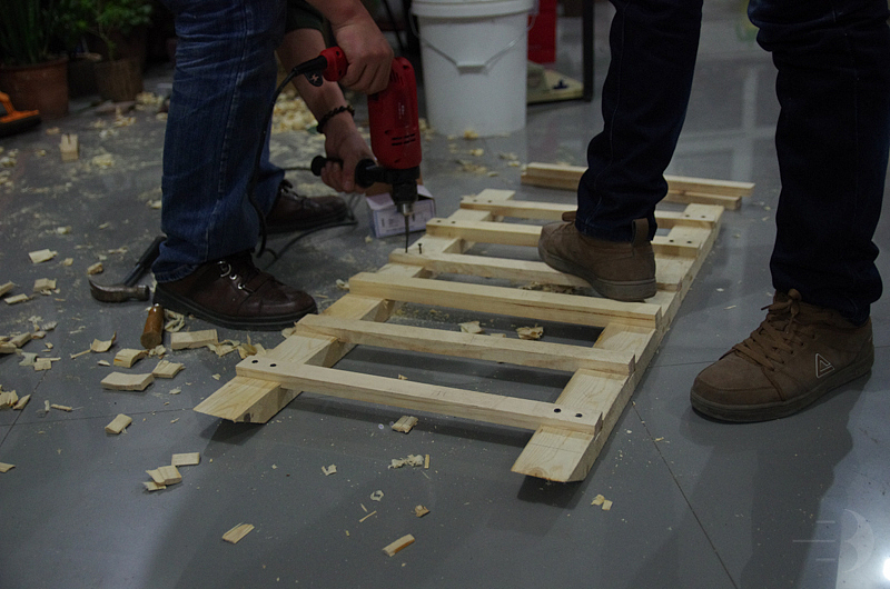 国产自主研发设计制造雪地轿跑DANTENG(蛋腾)R8 1.4T