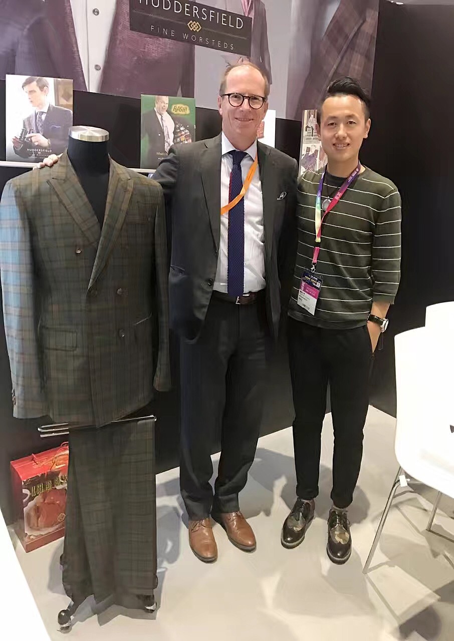 欧梵纪服饰有限公司设计总监面料展