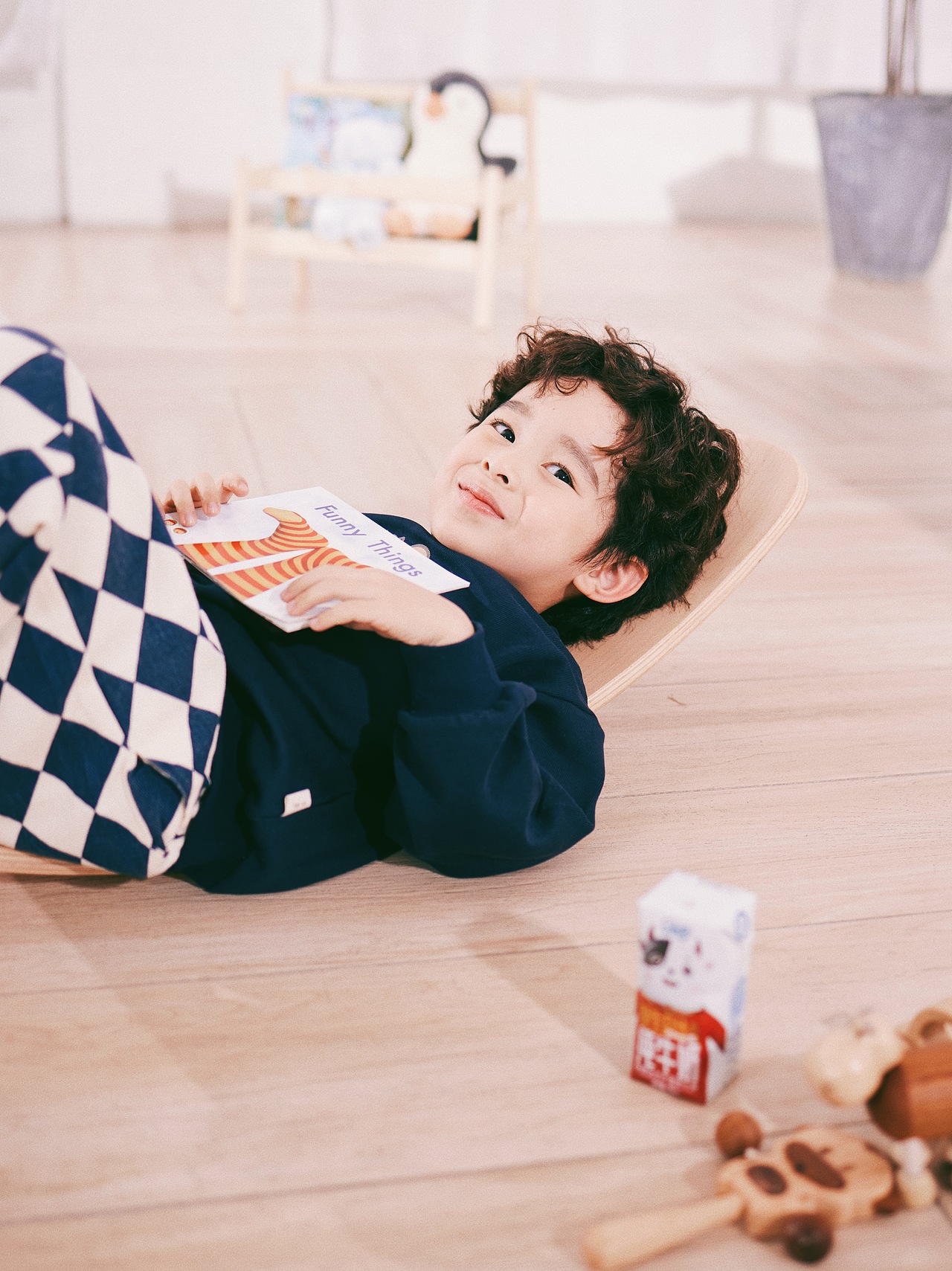 QQ星&平衡木品牌联动平面摄影作品（图ZMjkyOTkxODMy） - 人像摄影 - 站酷设计师深圳那片蓝天广告原创素材 - 站酷ZCOOL