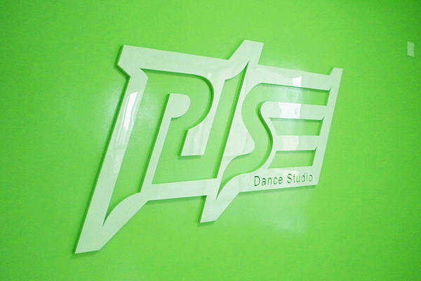 长春瑞兹街舞工作室标志设计（图ZNjU1NTU0MA==） - Logo - 站酷设计师隋学路原创素材 - 站酷ZCOOL