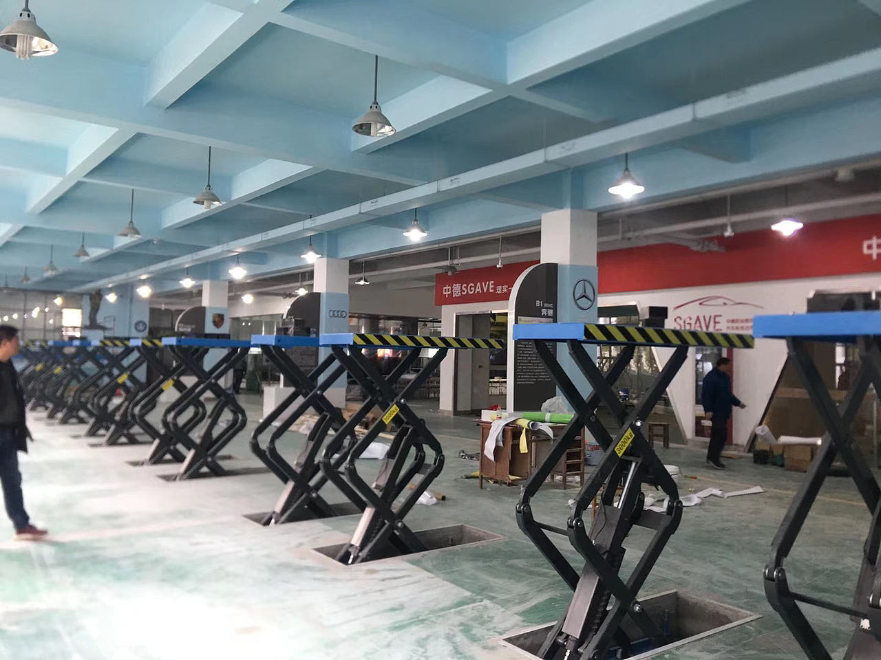 职业大学汽车文化教学空间改造（图ZMTg5NzgzODA0） - 展陈设计 - 站酷设计师发条丁Bluke原创素材 - 站酷ZCOOL