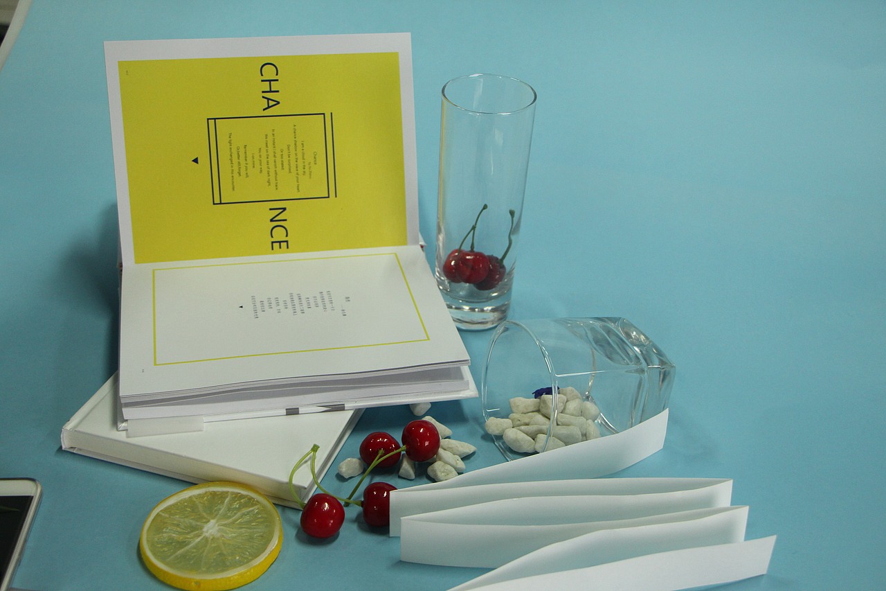 书籍设计–断章（图ZNzY5ODY2ODQ=） - 书籍/画册 - 站酷设计师别别Bie原创素材 - 站酷ZCOOL