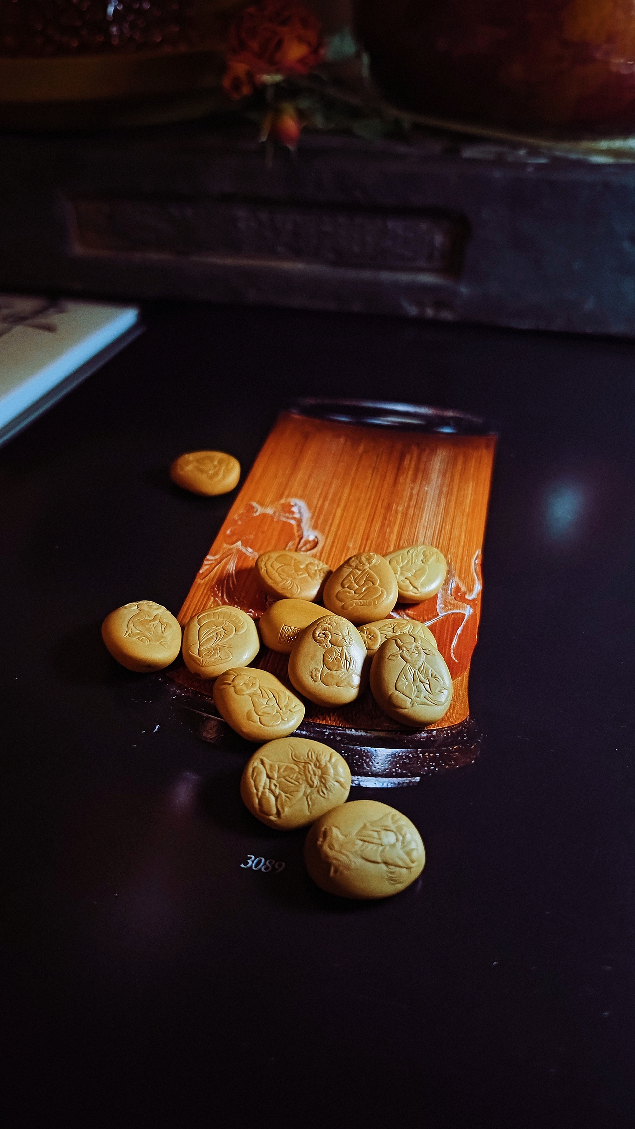 十二生肖 松子手串 松子雕刻