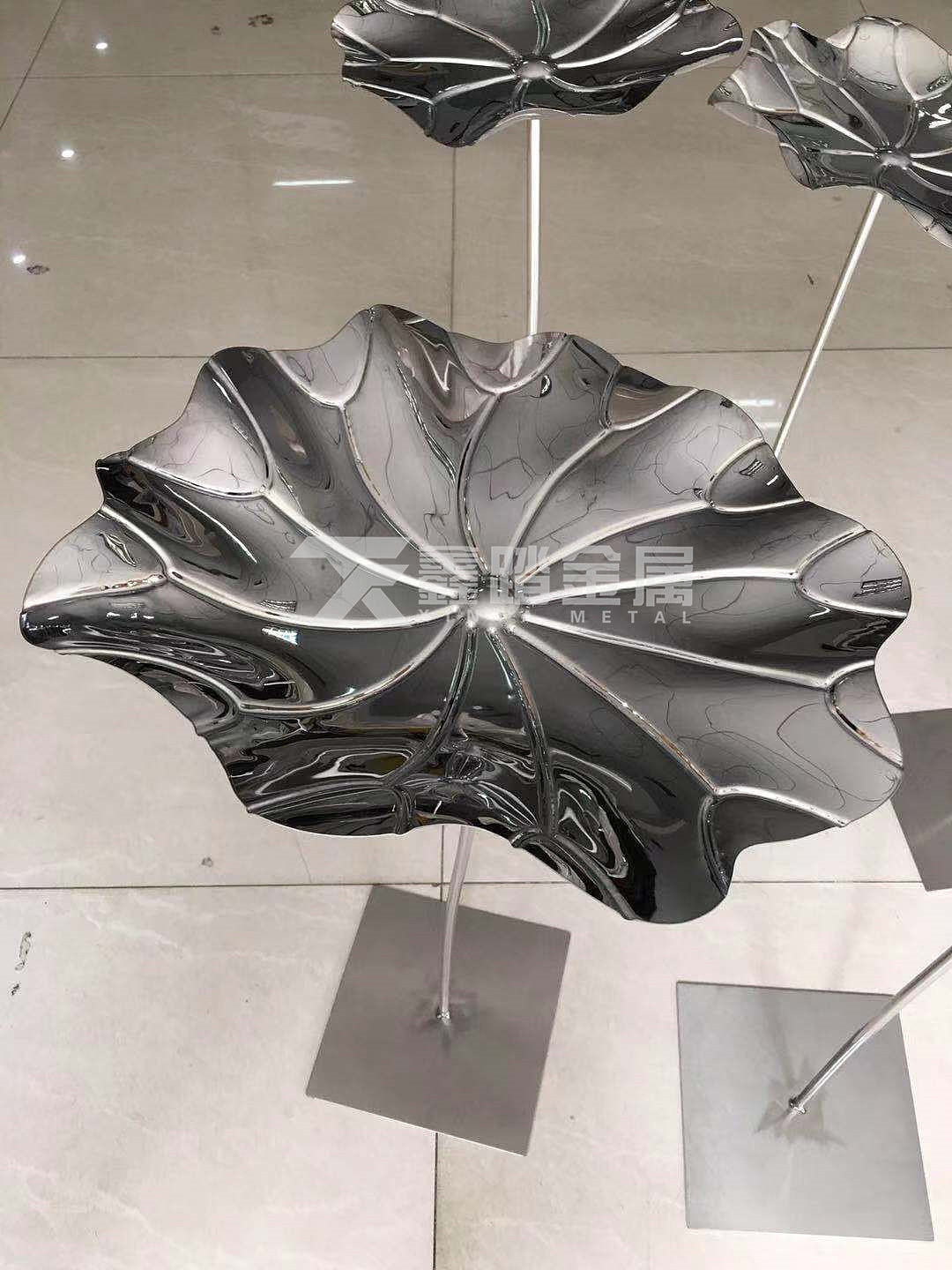 售楼部水景镜面不锈钢荷花荷叶雕塑（图ZMjE2ODYzODU2） - 工艺品设计 - 站酷设计师艺术制品有限公司原创素材 - 站酷ZCOOL