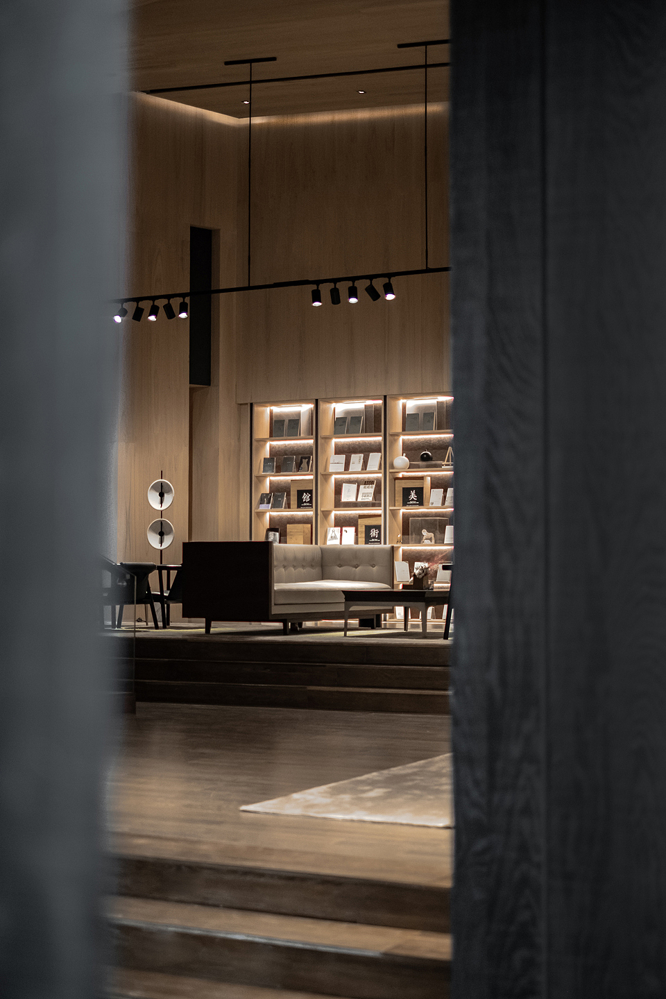 ENJOYDESIGN 燕语堂 | 生长在树林里的小木屋