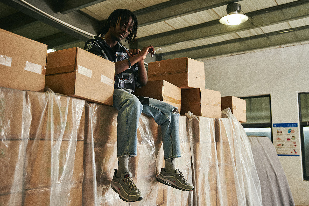 btw西岸风格男装（图ZMTcwMTA1NTc2） - 人像摄影 - 站酷设计师摄影师金葳原创素材 - 站酷ZCOOL