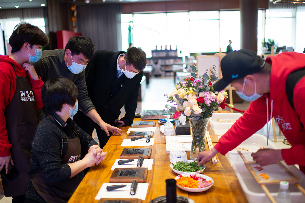 活字印刷造纸体验活动（图ZMjA1MTA2NzEy） - 人文/纪实摄影 - 站酷设计师放狼的小羊原创素材 - 站酷ZCOOL