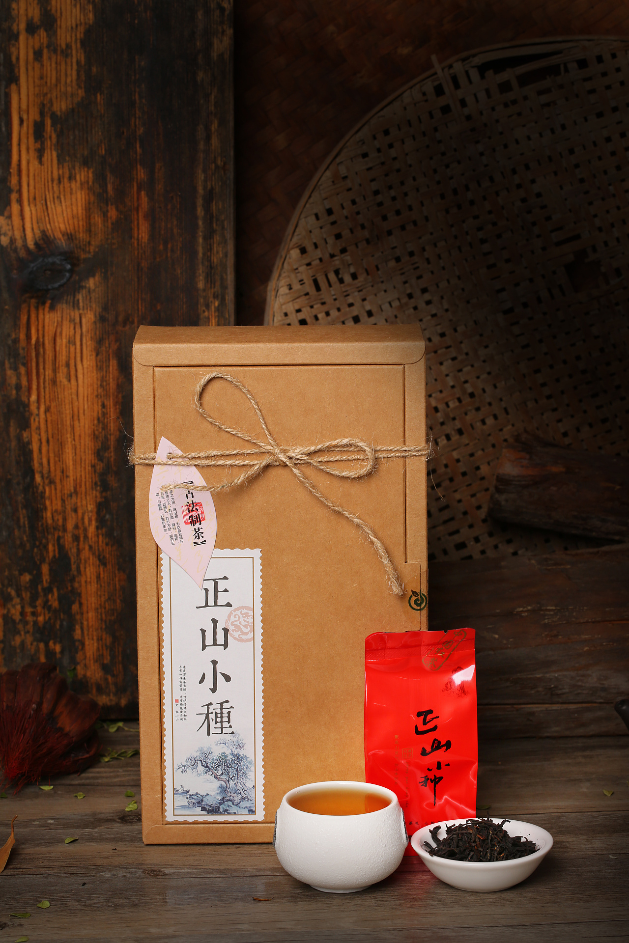 正山小种红茶（传统茶系列）|摄影|产品摄影|AC孜然 - 原创作品 - 站酷 (ZCOOL)