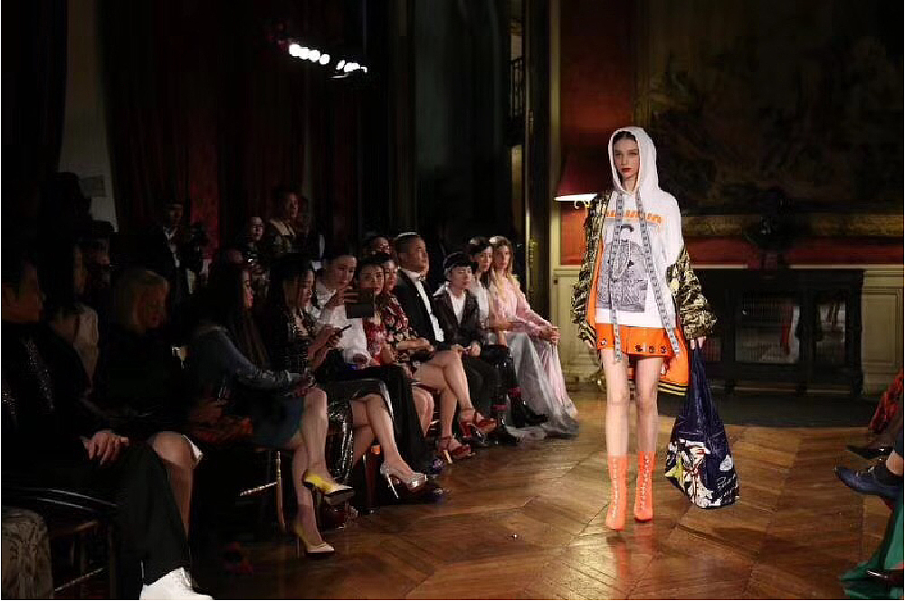 巴黎时装周甄尚奖 SELECT FASHION AWARDS(图ZMTIyNTI3NjM2) - 品牌 - 站酷设计师潘与潘品牌设计原创素材 - 站酷ZCOOL
