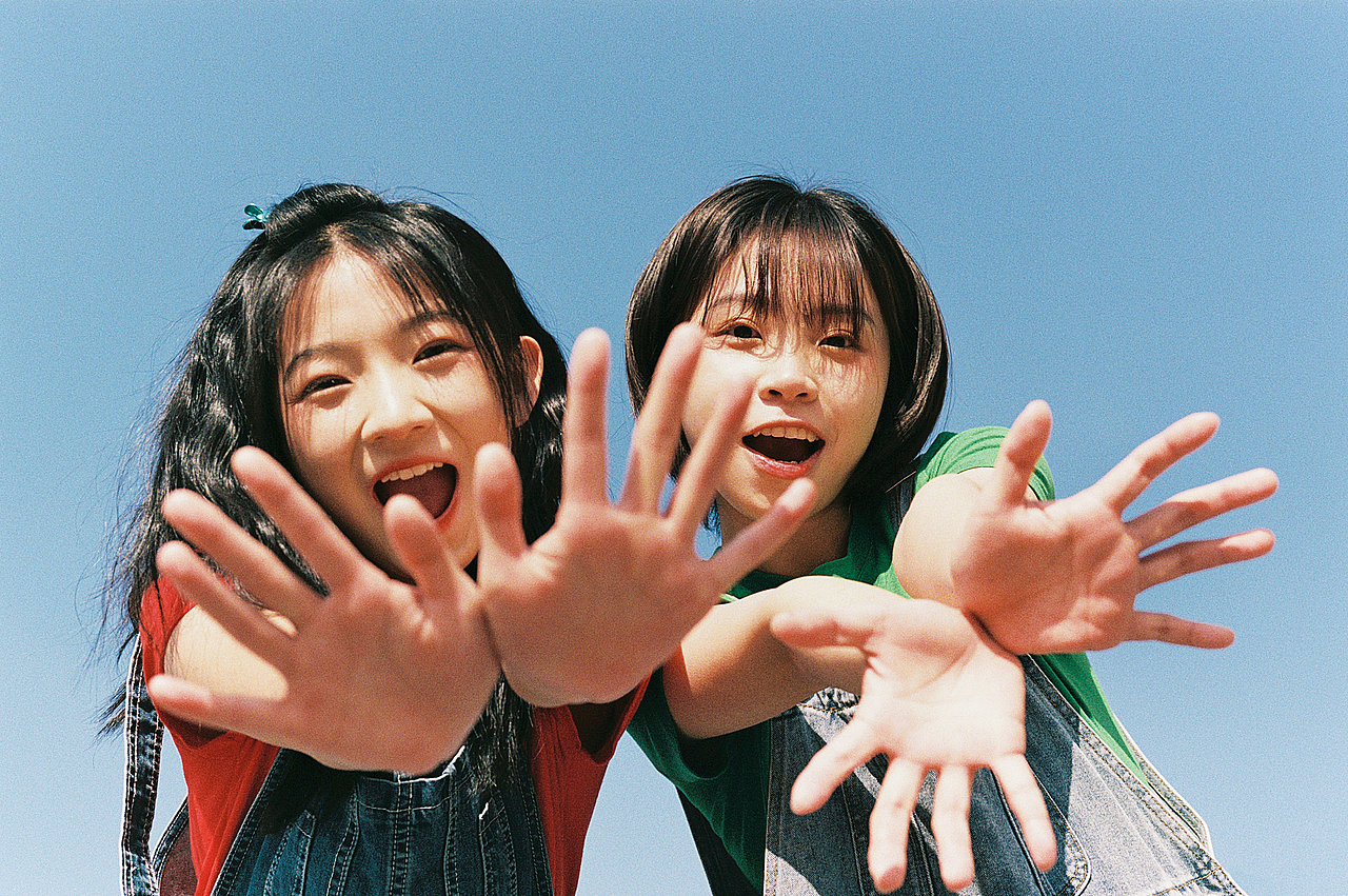 少女邂逅（图ZMjQxNzI5OTUy） - 人像摄影 - 站酷设计师咔嚓旺旺原创素材 - 站酷ZCOOL