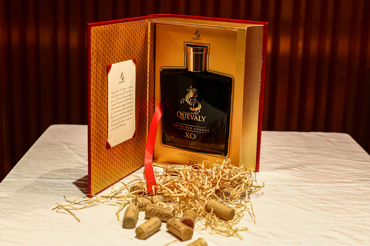 酒（图ZNjUwNTkzNTI=） - 产品摄影 - 站酷设计师龙道传媒原创素材 - 站酷ZCOOL