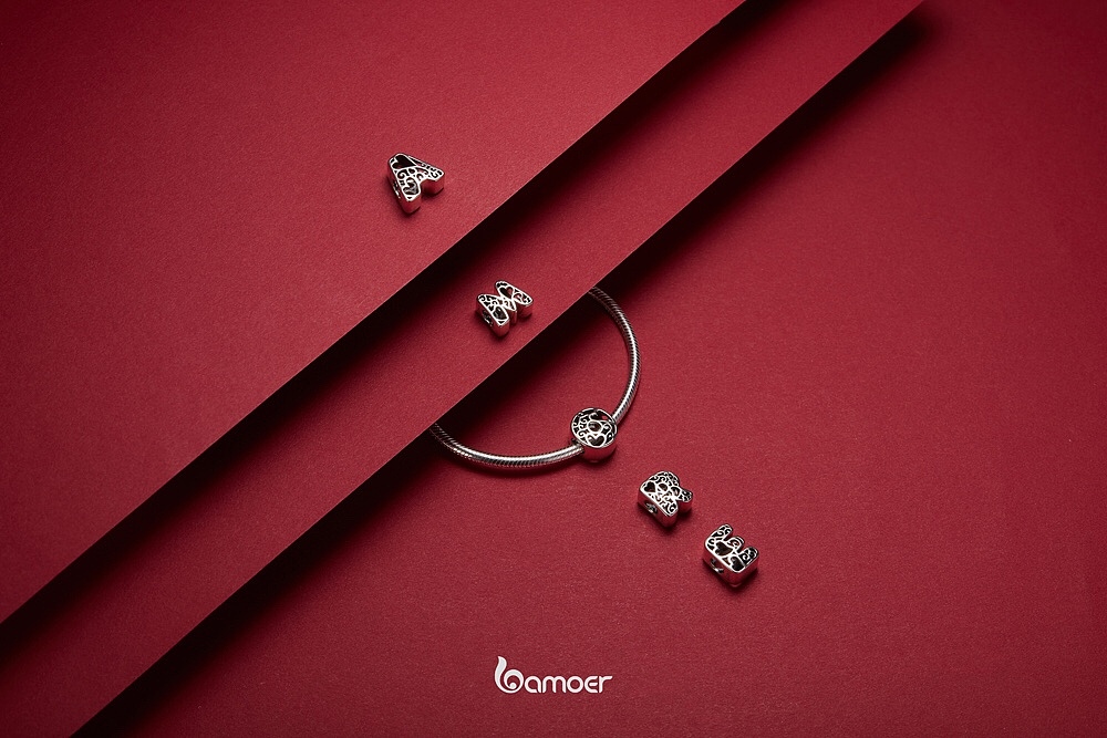 手链！（图ZMTU5NzM3NzA0） - 产品摄影 - 站酷设计师胡皮原创素材 - 站酷ZCOOL