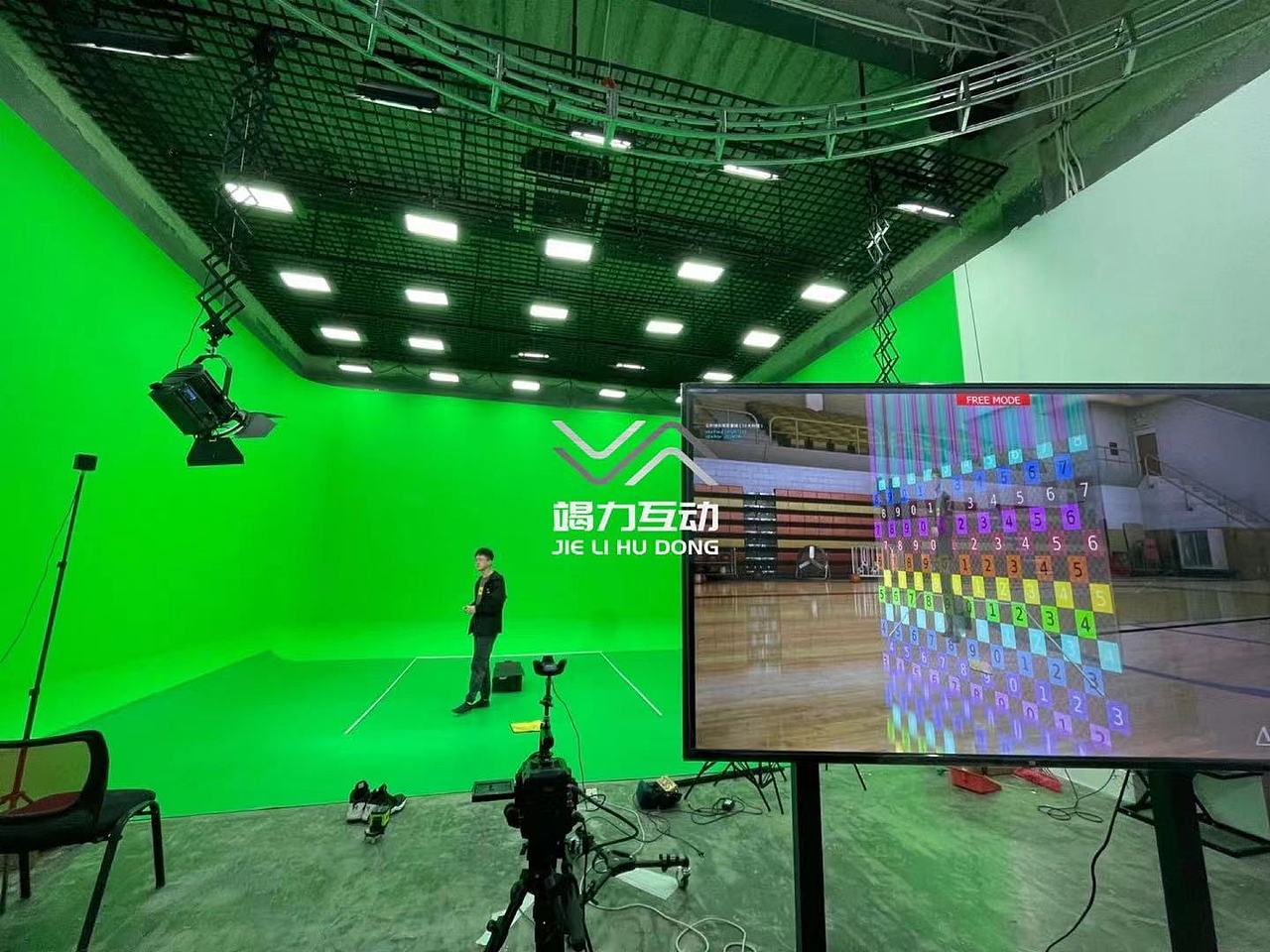 像素造影虚拟制作绿幕影棚拍摄（图ZMjY4NDI3NjQw） - 时尚/艺术摄影 - 站酷设计师创意互动科技原创素材 - 站酷ZCOOL