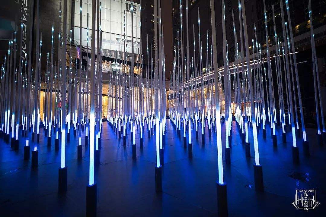 网红3D炫彩互动流光灯柱定制触摸感应音乐七彩发光柱