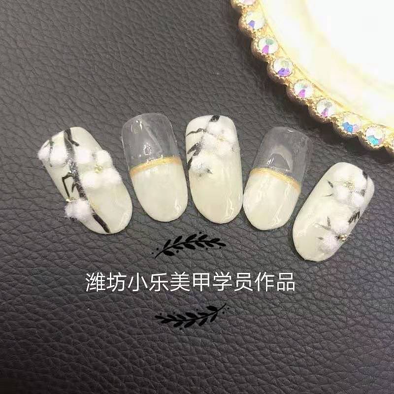 潍坊化妆培训小乐