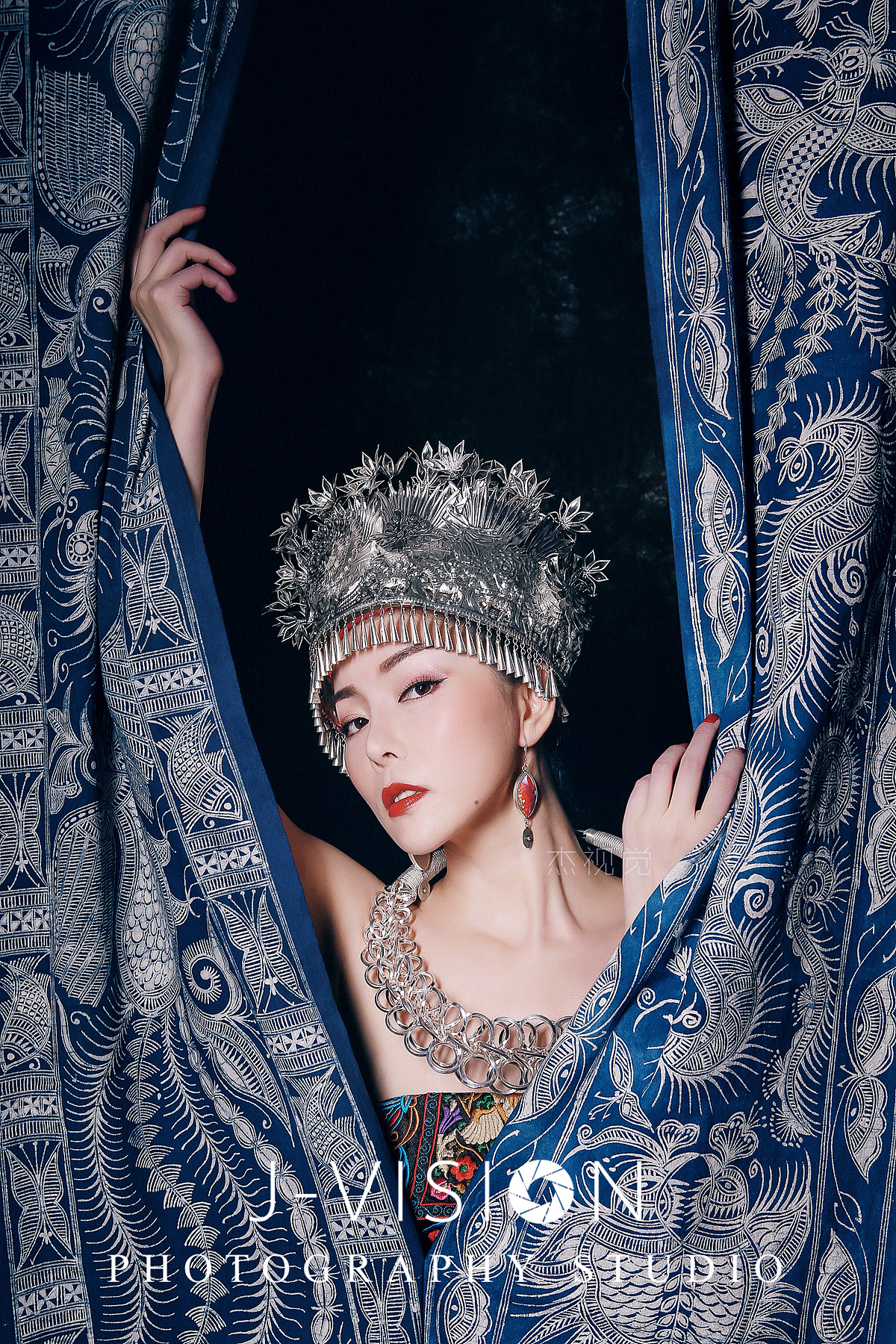 苗族服饰人像摄影