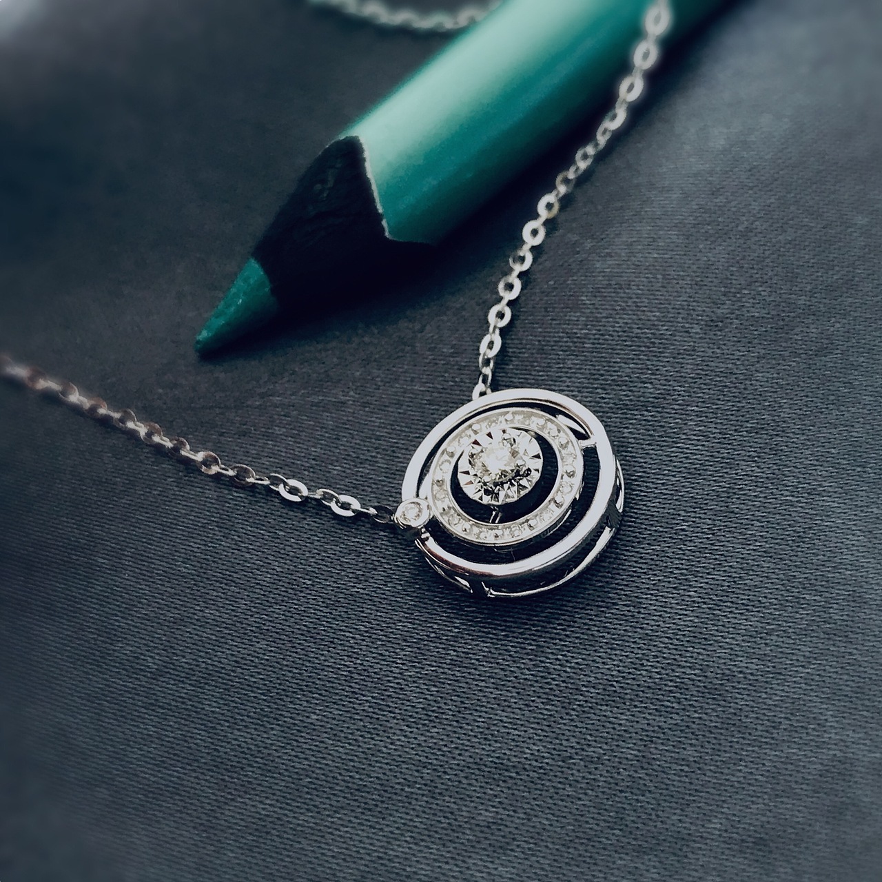 定制「只为你转」（图ZMTc5NTA2MTY4） - 生活用品 - 站酷设计师珠宝设计王富贵原创素材 - 站酷ZCOOL