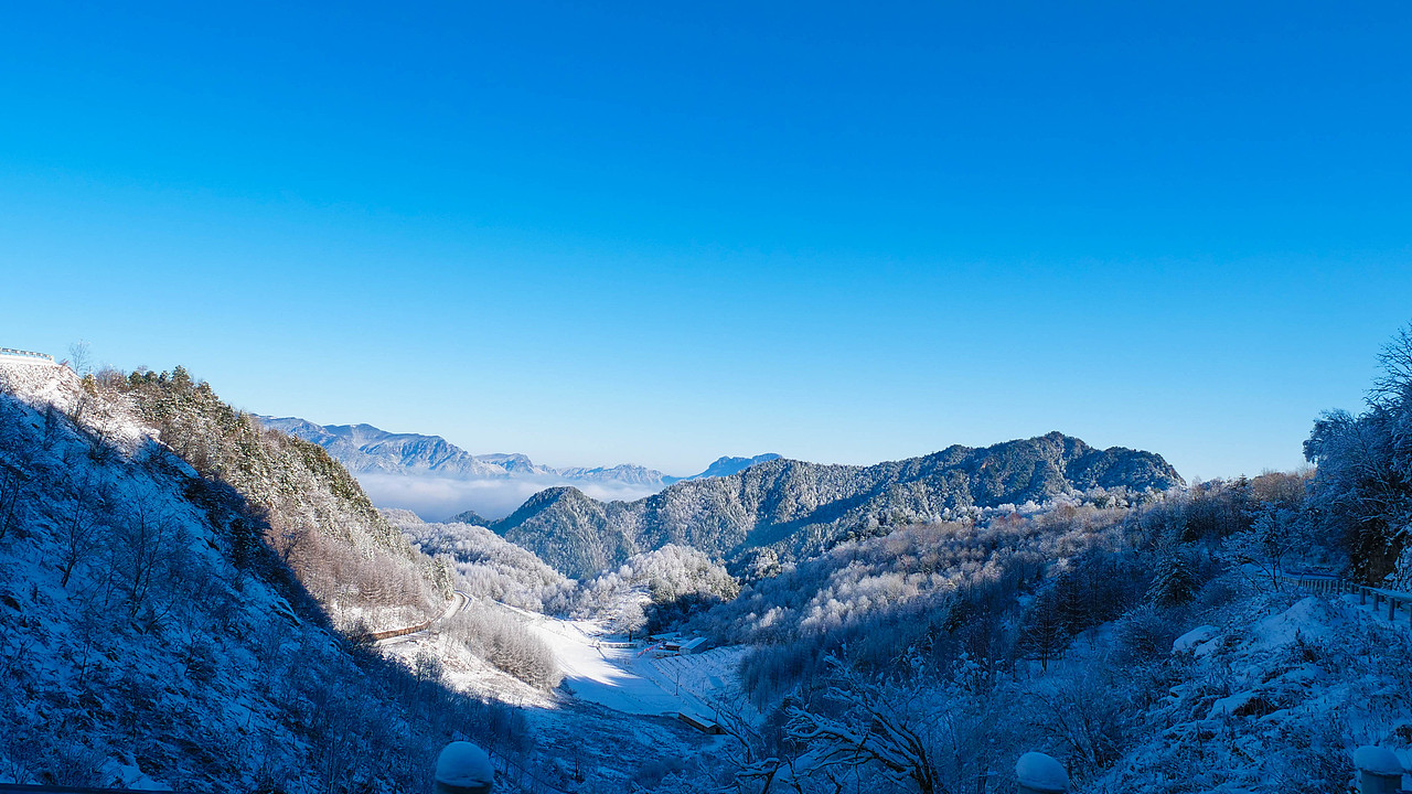 神秘的地方神农架,南方人第一次看雪~