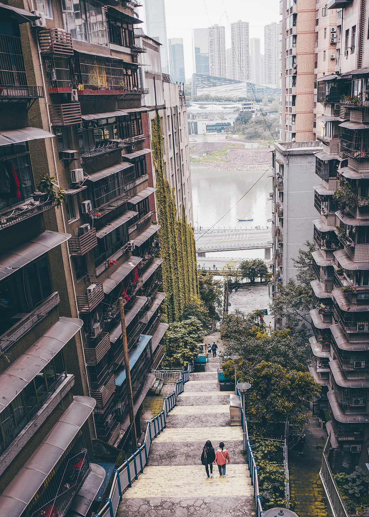 街头摄影创作/合集3（图ZMjg3MTA4NTcy） - 人文/纪实摄影 - 站酷设计师可能是罐头原创素材 - 站酷ZCOOL