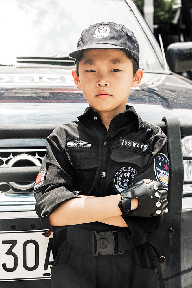 【少年英雄特警梦一】