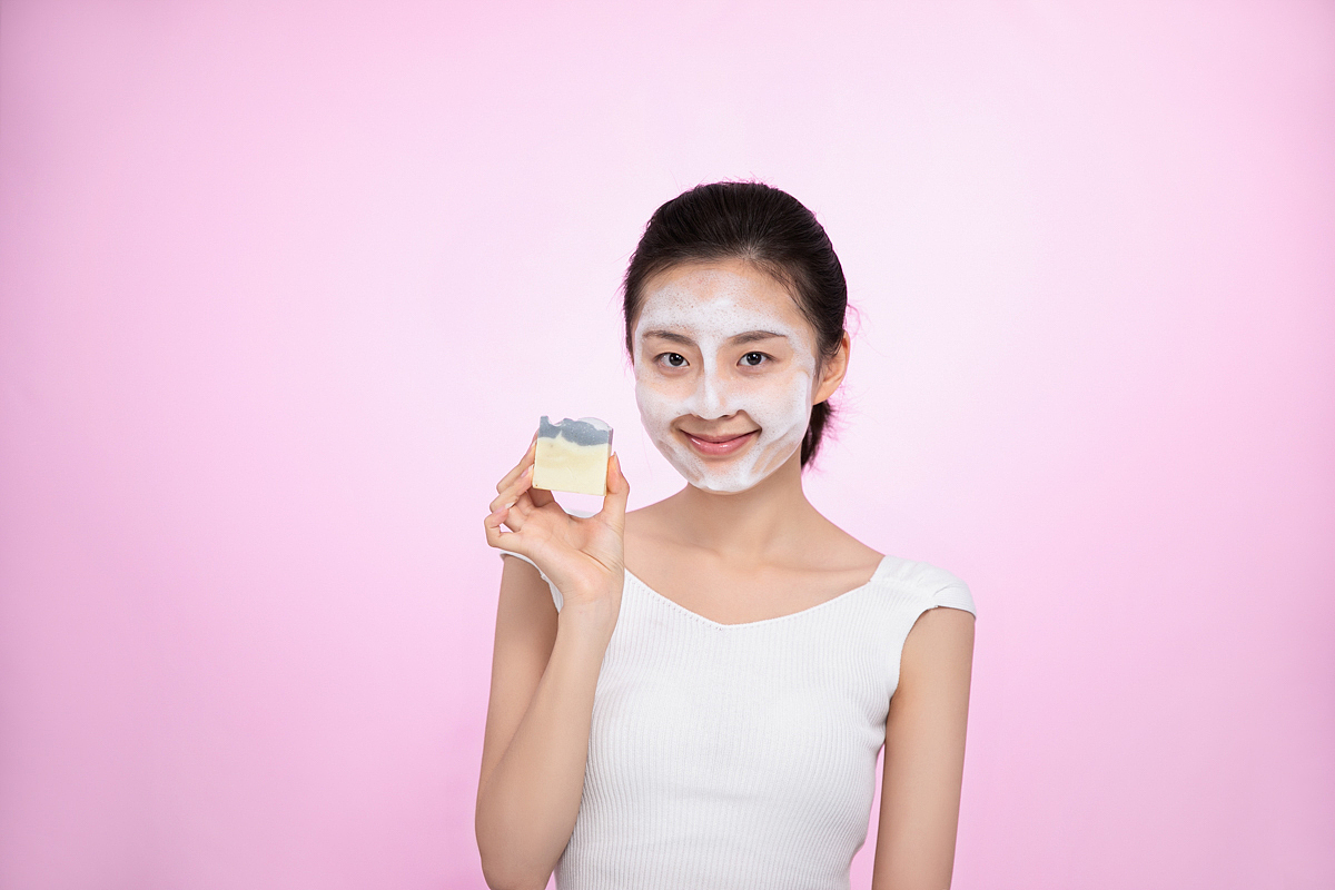 洗脸皂 模特拍摄（图ZMjAzNTA2MDU2） - 人像摄影 - 站酷设计师电商视觉服务商原创素材 - 站酷ZCOOL