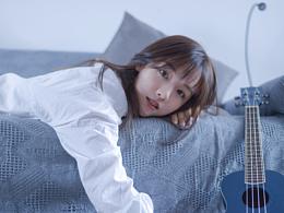 尤克里里与沙发