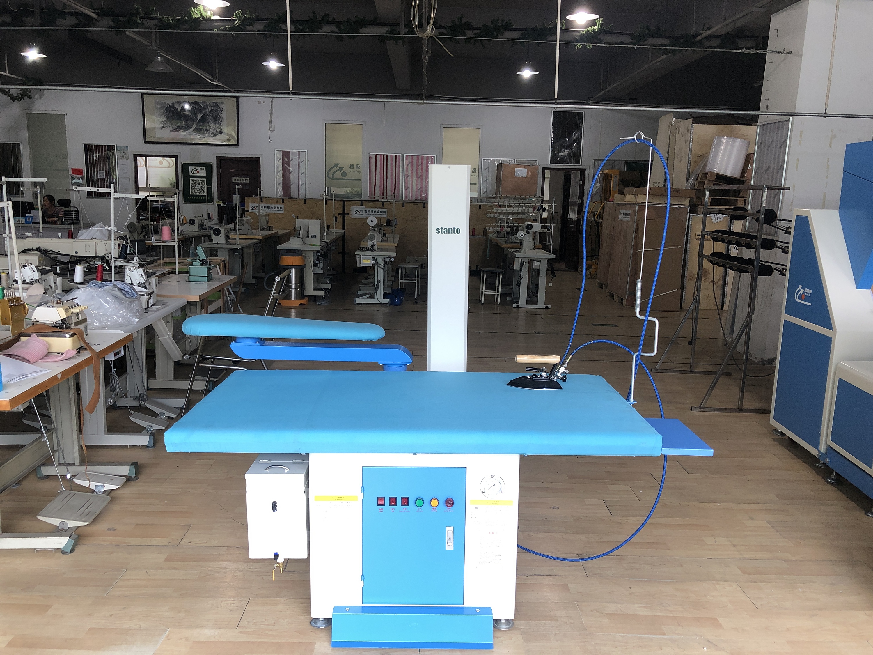 一体全自动蒸汽烫台,小型锅炉烫台.