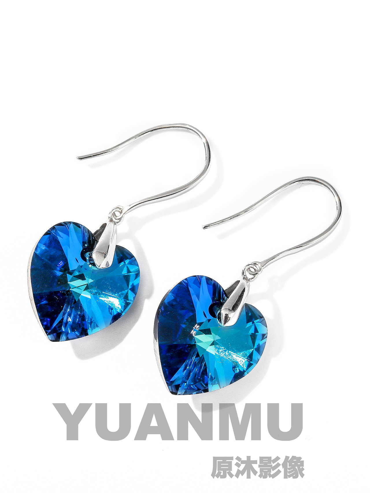 白底高级感饰品静物