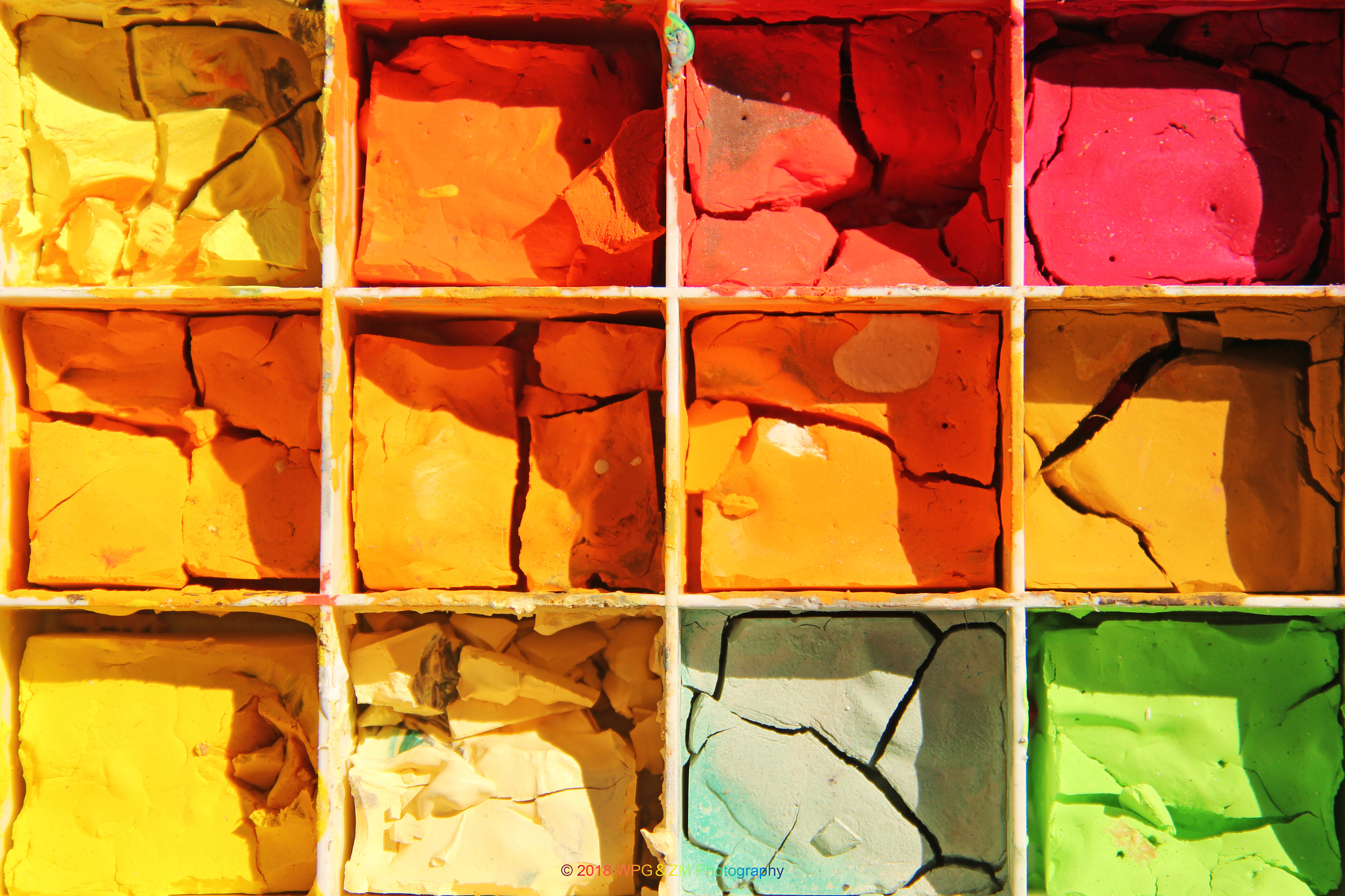 《 一个颜料盒 》|摄影|静物|王珮光 - 原创作品 - 站酷 (zcool)